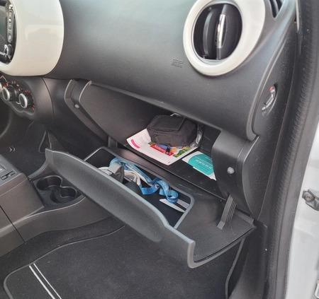 Renault Twingo cena 37500 przebieg: 32940, rok produkcji 2017 z Sławków małe 704